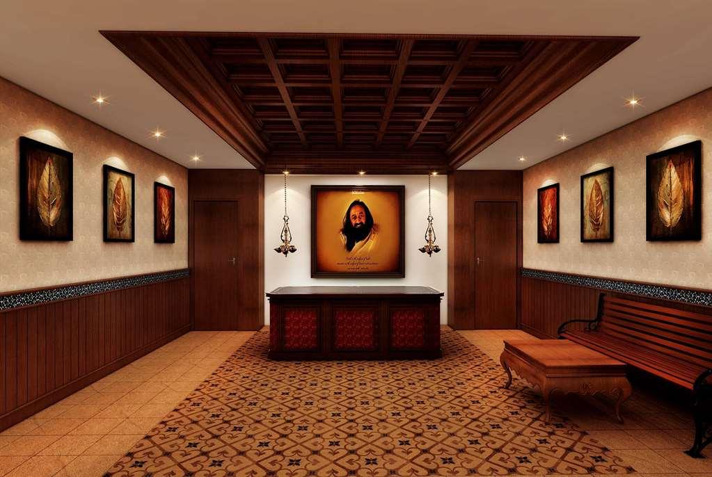 Ramada By Wyndham Lucknow Hotel And Convention Center Интерьер фото